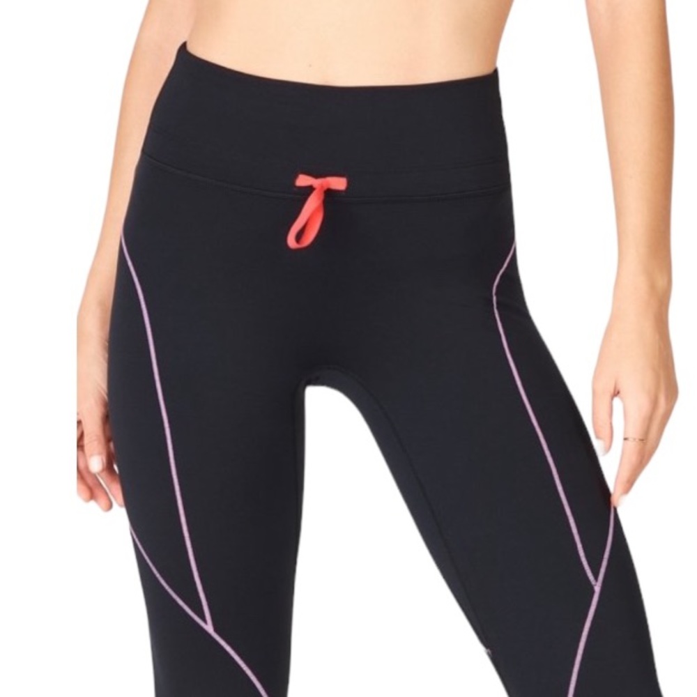 Fabletics High-Waisted Motion365® Paneled Leggings SZ XS NWT - Picture 2 of 6